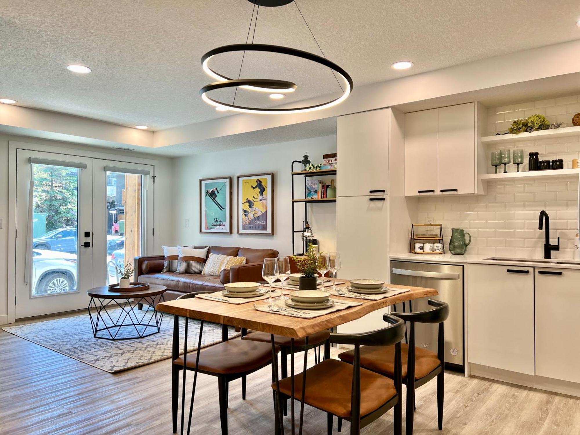 Special! New Downtown Mtn View Free Parking 2B&2B Lägenhet Canmore Exteriör bild