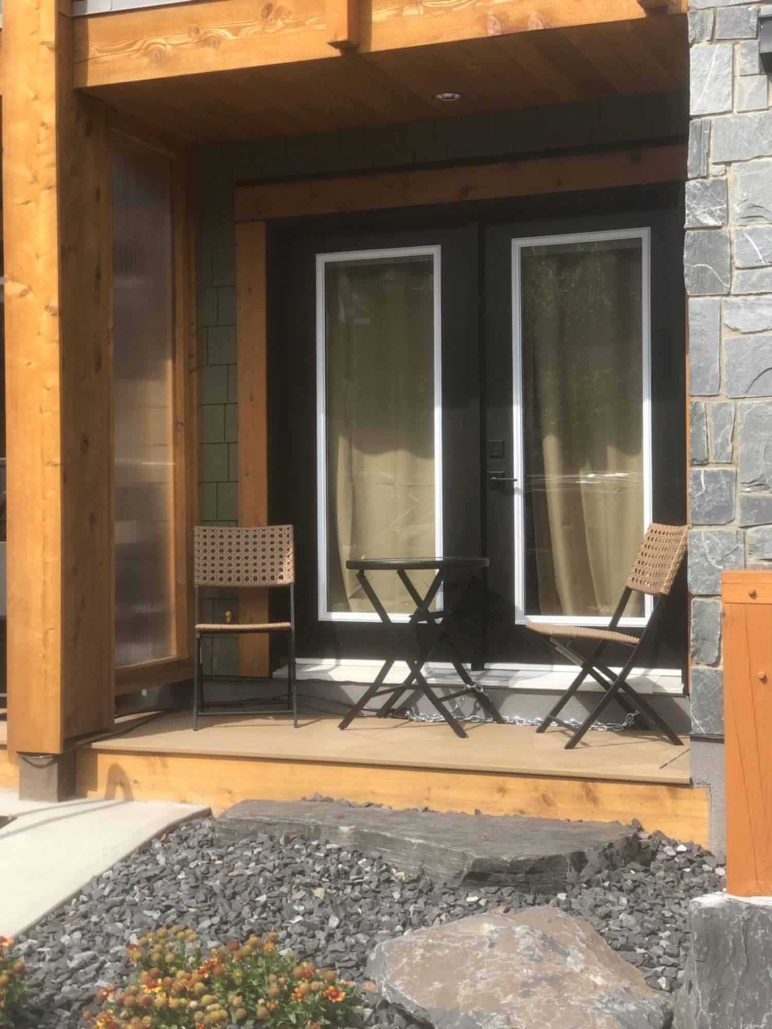Special! New Downtown Mtn View Free Parking 2B&2B Lägenhet Canmore Exteriör bild